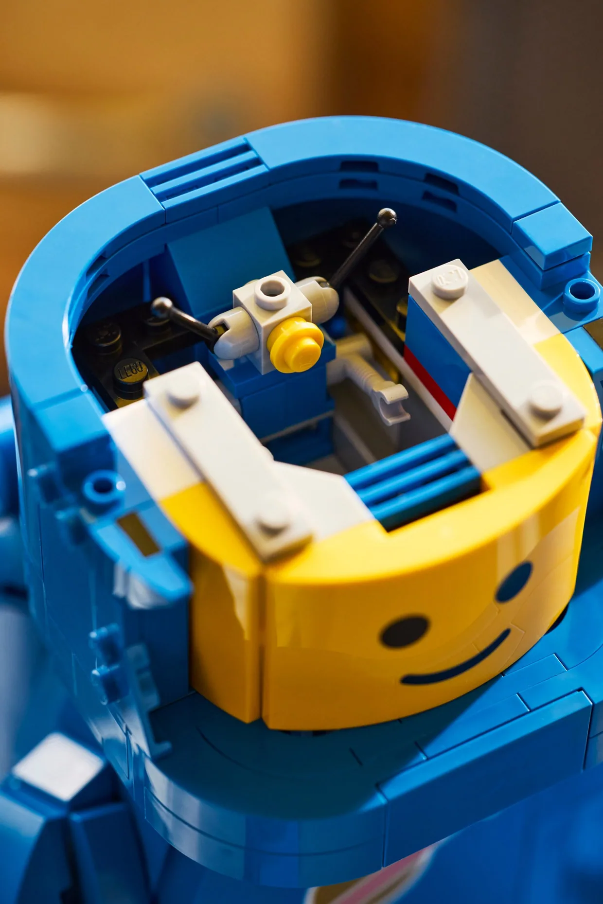 LEGO Scaled-up Spaceman Minifigure