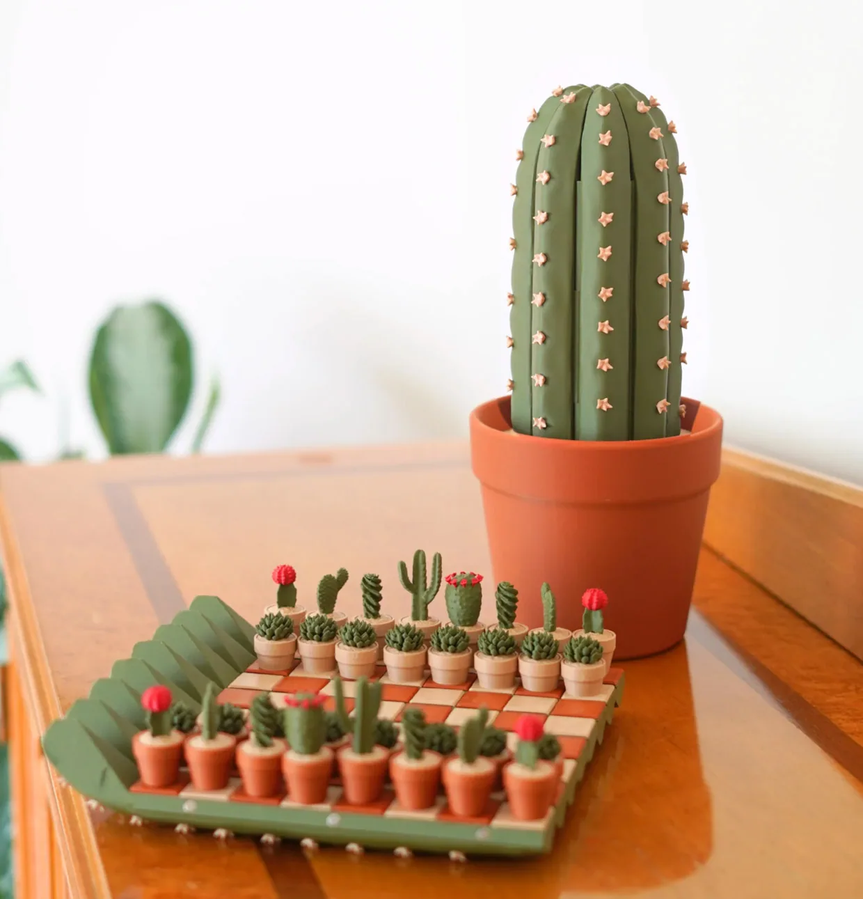 Roll-out Cacti Chess Set