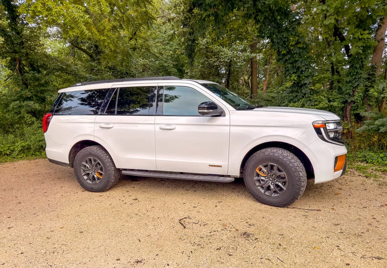 2026 Ford Expedition Tremor Side View