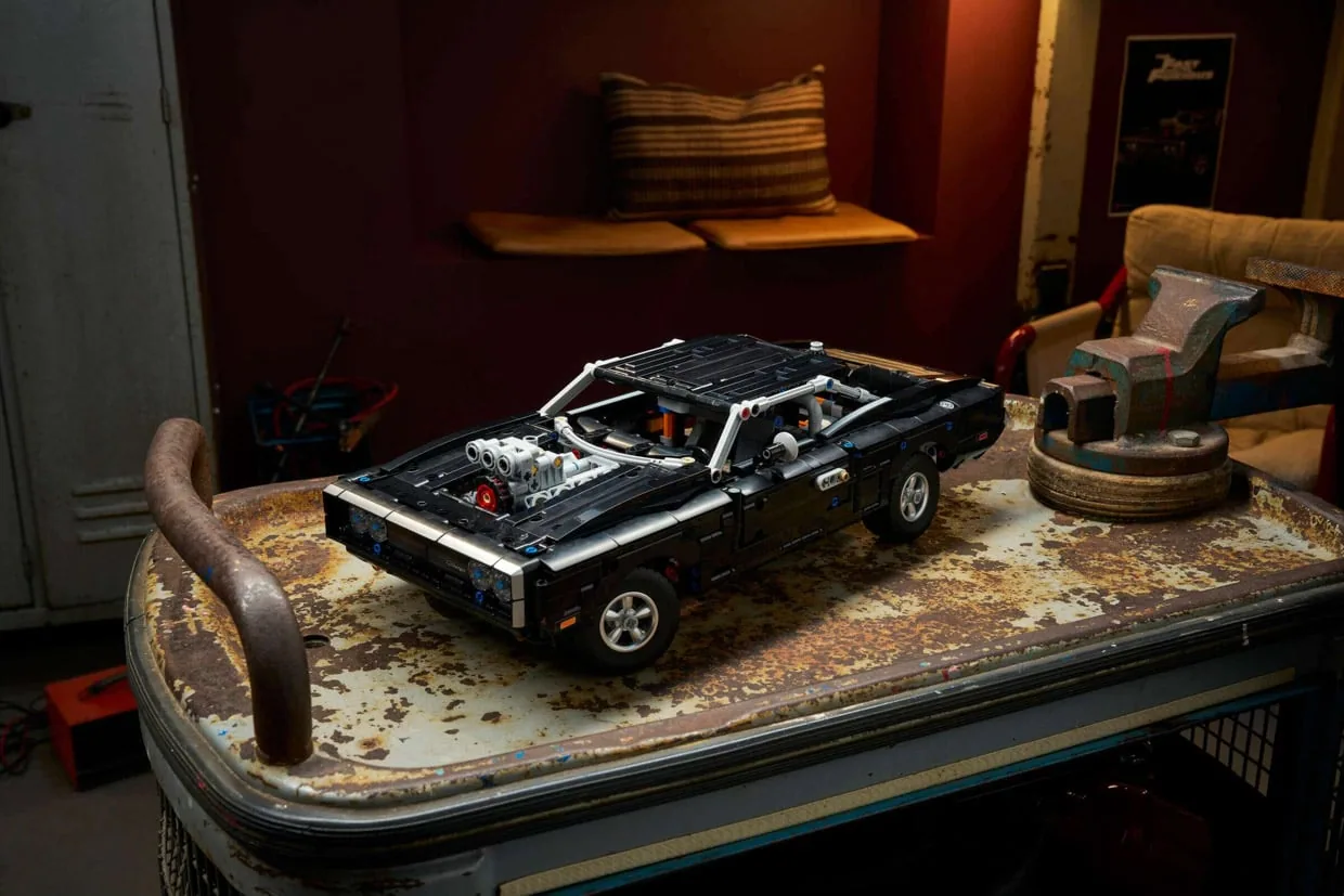 LEGO Technic Fast and Furious Dodge Charger R/T